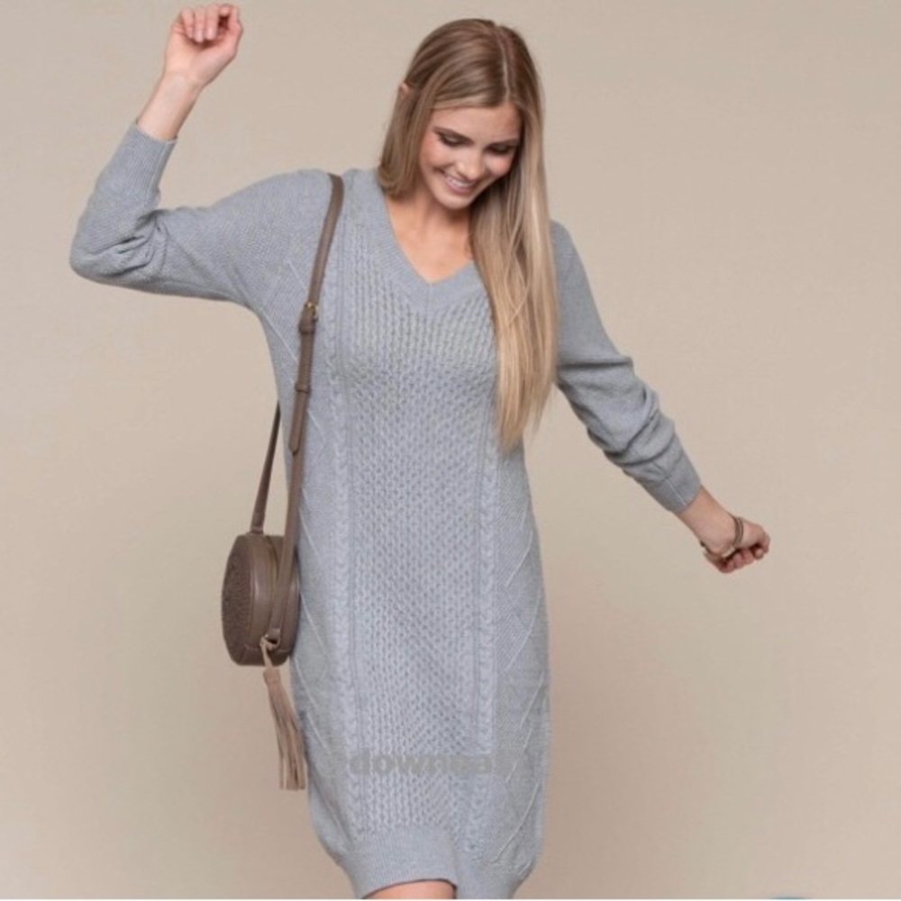Downeast Basics S Gray Oversized Chunky Cable Knit V-neck Sweater Dress